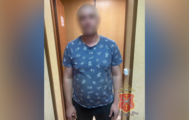 Бывший кладовщик украл ноутбук из магазина электроники в Туле