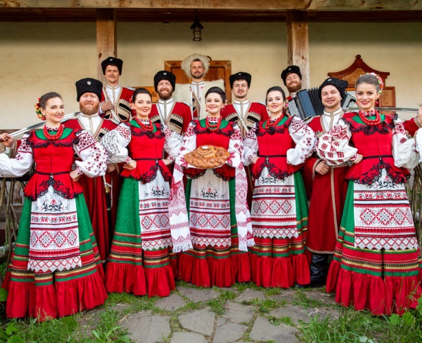 В Тульской области состоялся международный фестиваль фольклора "Двенадцать ключей"