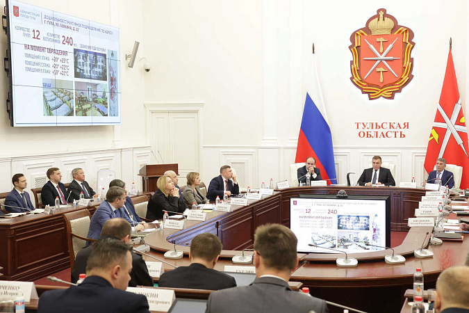 Губернатор Алексей Дюмин рассмотрел обращения жителей региона