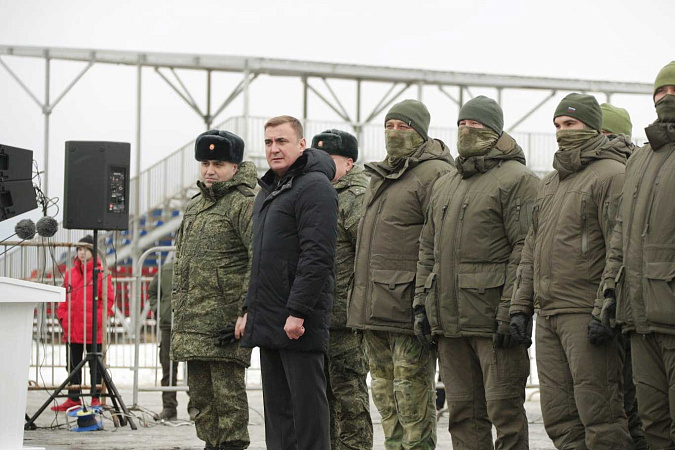 Тульский губернатор посетил одну из воинских частей в Рязанской области