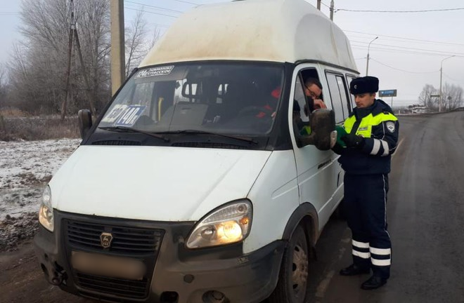 Госавтоинспекция Новомосковска проверила транспорт, перевозящий пассажиров