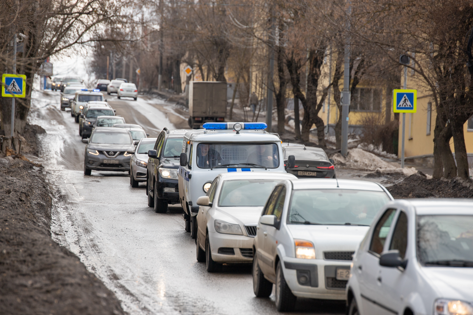 Тульский автоюрист Кузьмина объяснила, почему водителей стали штрафовать за проезд на &quot;желтый&quot;