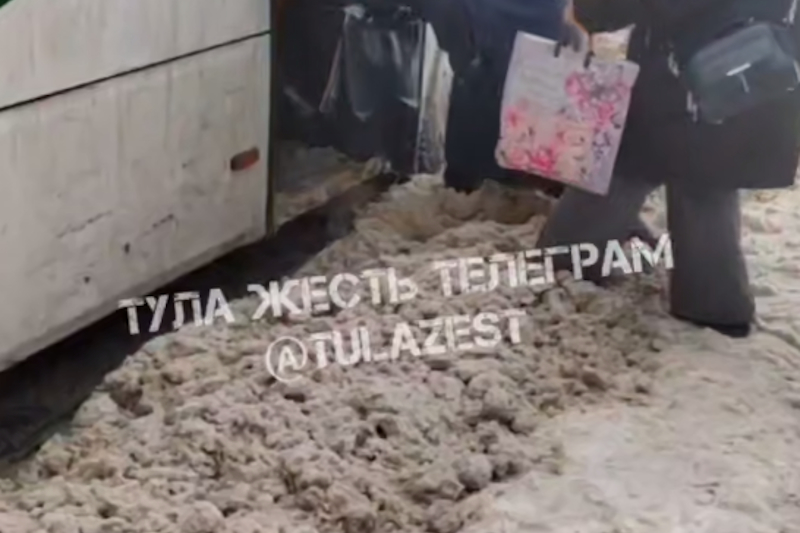 Губернатор Миляев: нужно заниматься остановками, к ним нельзя подобраться