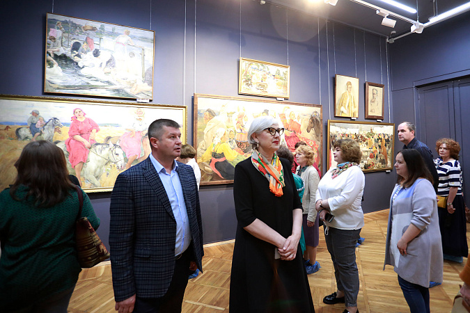 В Туле начала работу выставка известных живописцев первой половины XX века