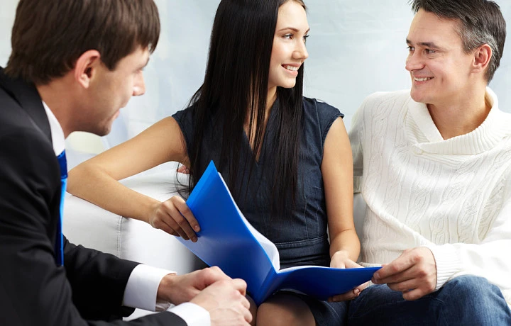 Филологи предсказывают отказ россиян от отчеств в повседневной речи