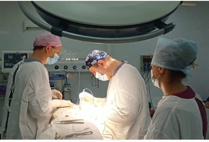 В Туле впервые выполнили биопсию сторожевых узлов пациенту с меланомой