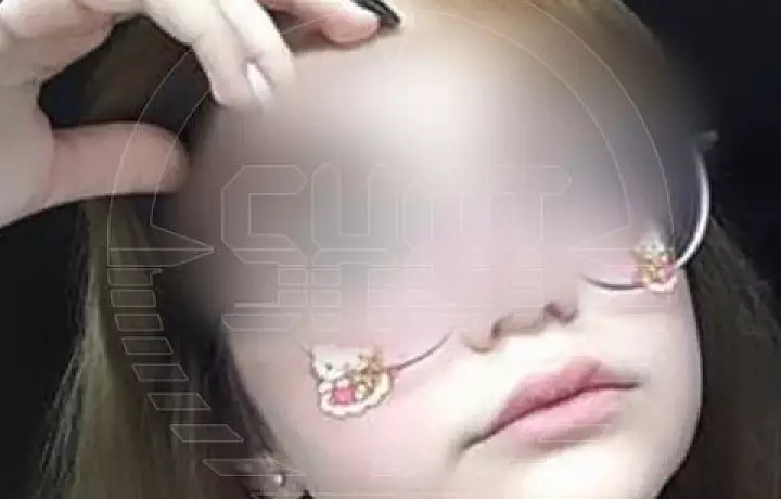 Предполагаемый убийца 17-летней девушки из Новомосковска попал на видео в Воронеже