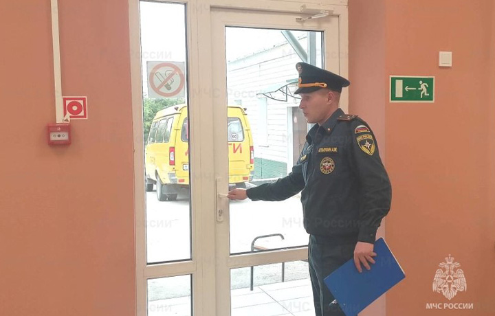 Спасатели МЧС проверили избирательные участки перед выборами в Тульской области