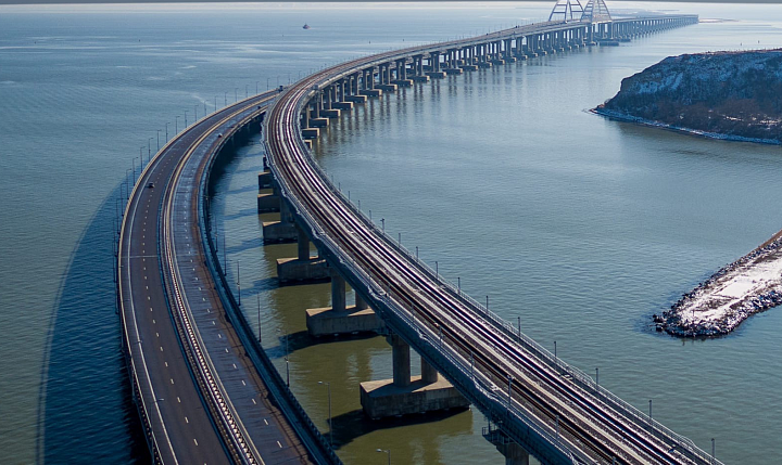 Названа дата полноценного возобновления движения по Крымскому мосту