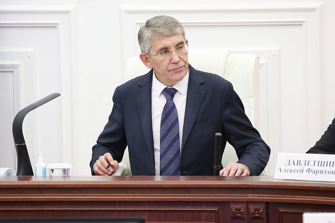 Миляев поручил тульскому минтрансу ускорить ремонт дорог в 2026 году