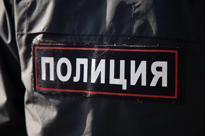 В Новомосковске дончанин украл из чужого рюкзака в кафе 90 тысяч рублей