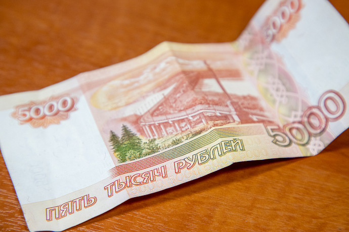 Почти 3 года колонии строго режима получил туляк за кражу 30 тысяч рублей с карты