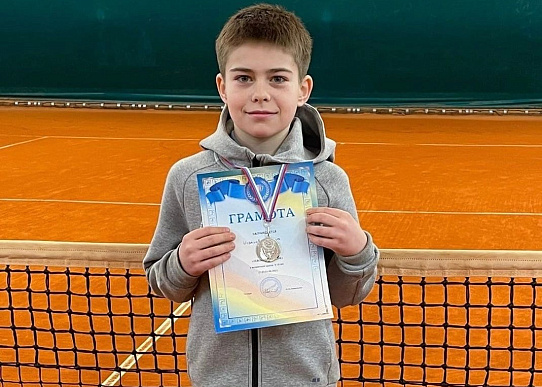 Тульский теннисист занял второе место на межрегиональных соревнованиях «Невское созвездие»