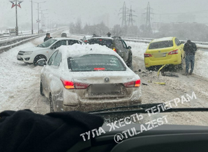 В Туле на Восточном обводе произошло массовое ДТП