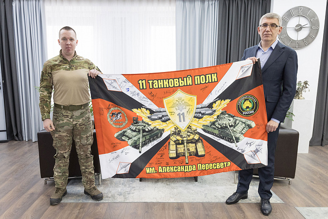 Губернатор Дмитрий Миляев встретился с тульским участником СВО
