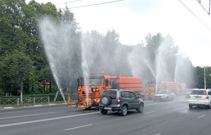 За сутки с улиц Тулы вывезли 22 кубометра смета