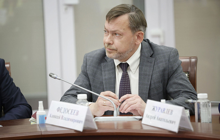 Глава тульского Минтруда Федосеев о начале бизнеса: Рекомендую лично приходить в кадровый центр