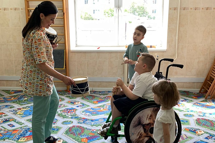 В тульском клиническом центре детской психоневрологии открылся кабинет музыкальной терапии