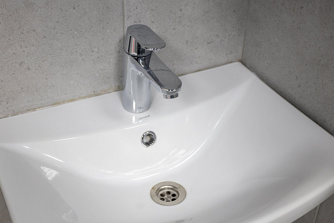 В Туле на Щегловской засеке отключили холодную воду из-за коммунальной аварии