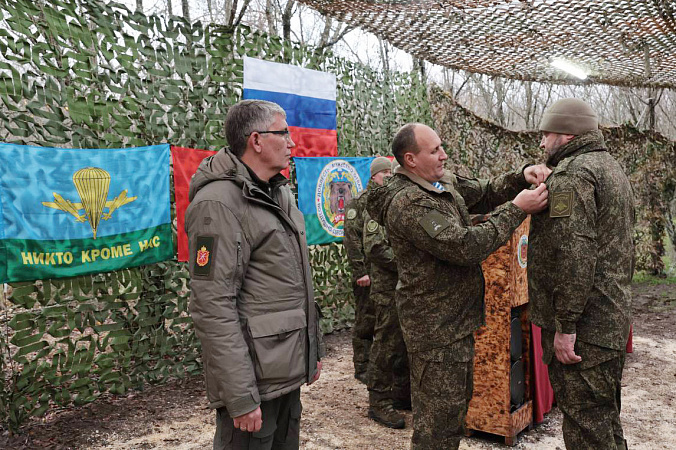 Дмитрий Миляев вручил тульским военнослужащим региональные медали в зоне СВО