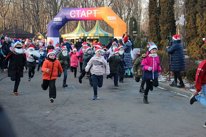 25 декабря в Центральном парке Тулы пройдет традиционный забег Дедов Морозов