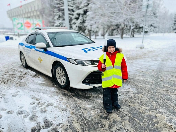 Дюмин помог исполнить мечты более 200 детей из Тульской области в рамках «Елки желаний»