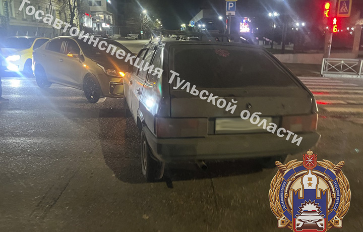19-летняя пассажирка ВАЗа пострадала в ДТП на проспекте Ленина в Туле