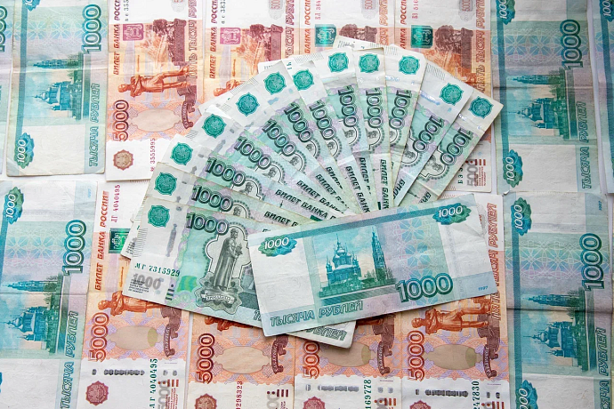 Под предлогом юридической помощи, в Алексине мошенник выманил у знакомого более 400 000 рублей