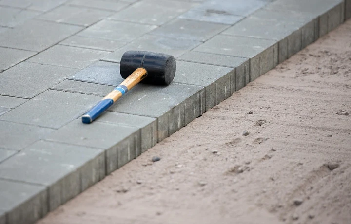 На дорогах Тулы проводят ямочный ремонт