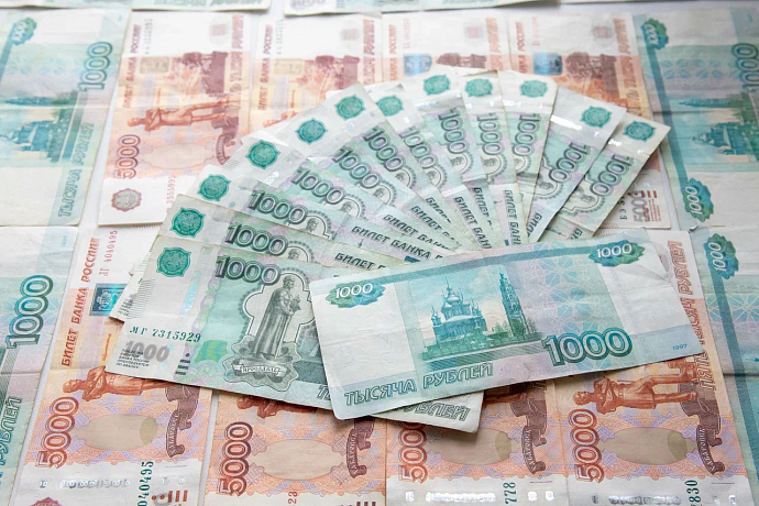 Тульским бизнесменам назначили штрафы за продажу контрафактной спортивной одежды