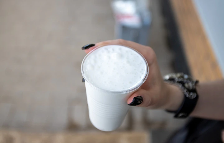 Диетолог рассказала тулякам о пользе кефира для людей после 50 лет