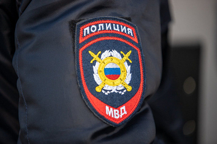 Сотрудники полиции провели рейд по поиску нелегалов на стройплощадке в Суворове