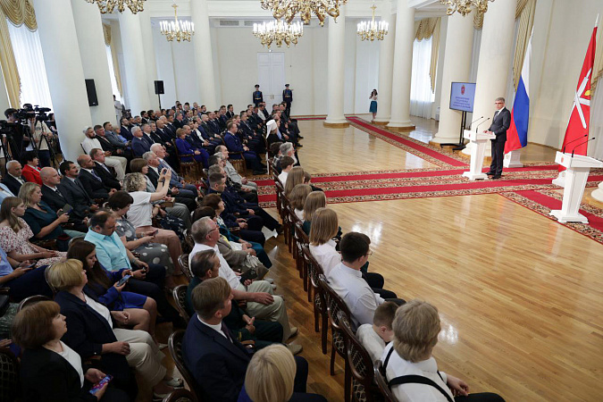 Отличившимся тулякам вручили награды в честь Дня России