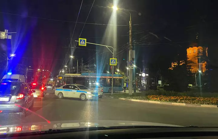 В ГИБДД прокомментировали странное ДТП с троллейбусом в Заречье