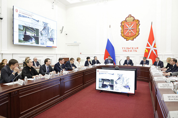 Власти контролируют восстановление дома в Новомосковске, пострадавшего от БПЛА