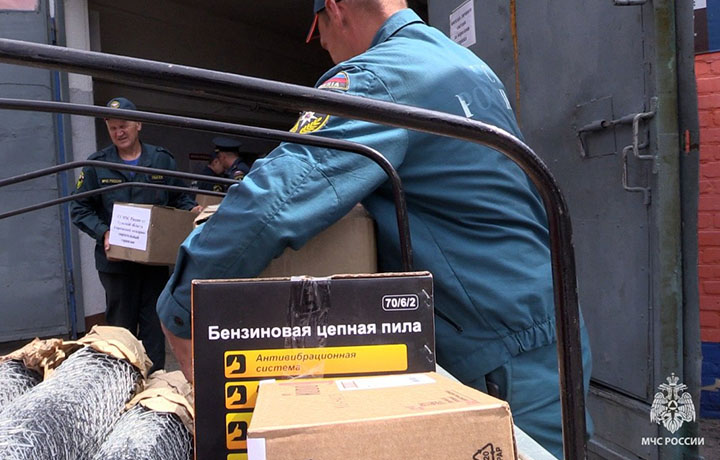 МЧС Тульской области направило в зону СВО партию гуманитарного груза