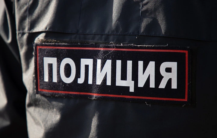 Московский сварщик украл смартфон из автомобиля в Новомосковске