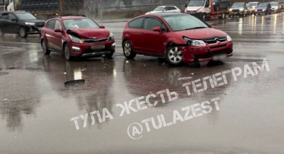 Утром 15 ноября в Туле произошло сразу два ДТП