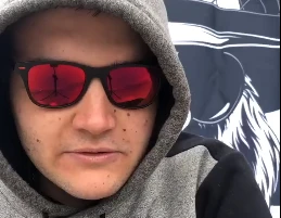 Болельщик «Арсенала» Григорий отправился автостопом в Хабаровск, где сыграют туляки