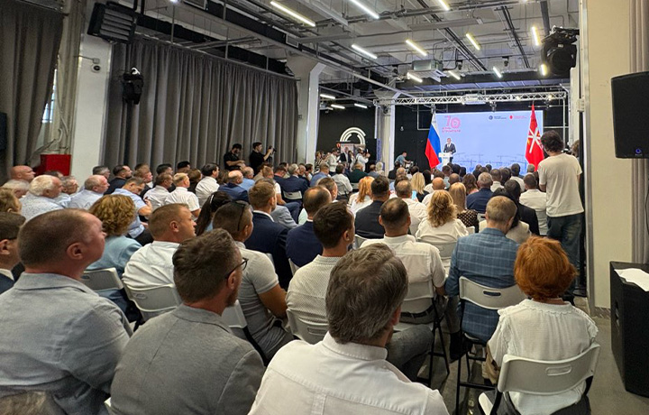 Губернатор оценил кадровый потенциал строителей Тульской области