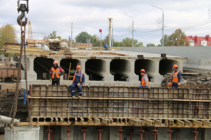 Реконструкция Баташевского моста и Демидовского путепровода в Туле завершится до конца года