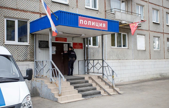 Новомосковец расплатился в магазинах чужой банковской картой на 45,3 тысячи рублей