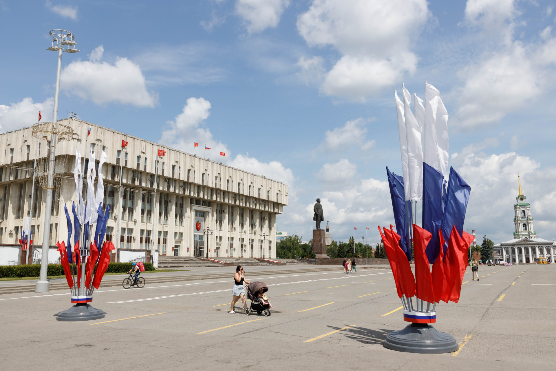 На площади Ленина в Туле отремонтируют дорожное покрытие за 52,7 миллиона рублей
