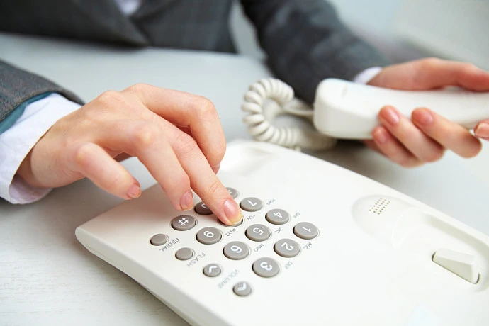 С начала июня специалисты линии «телефон доверия Губернатора» приняли 5 400 звонков