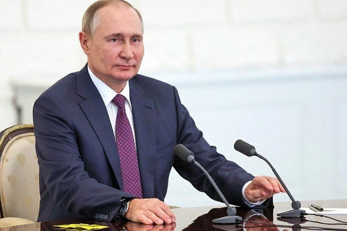 Владимир Путин присвоил звание «Город воинской славы» Мелитополю и Мариуполю