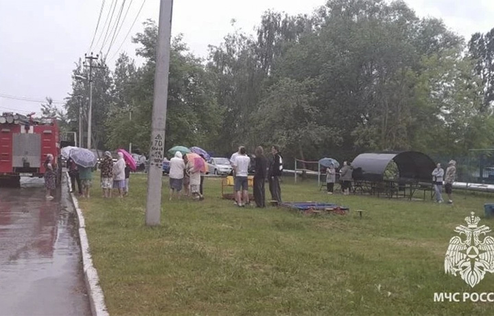 В Тульской области за сутки спасатели потушили пять пожаров