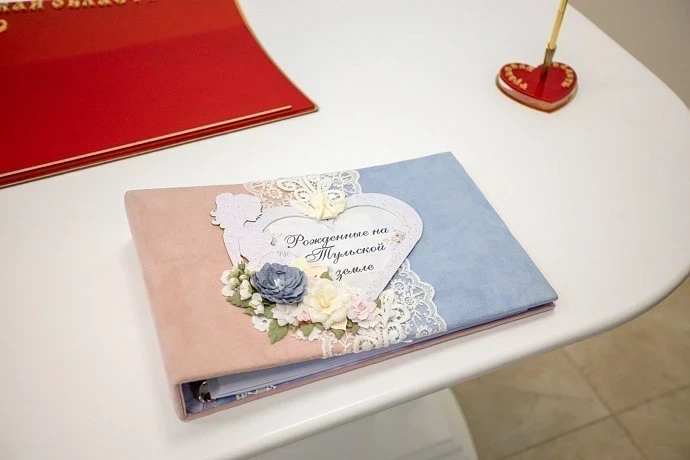 Самыми популярными именами для младенцев за последние полгода стали София и Михаил