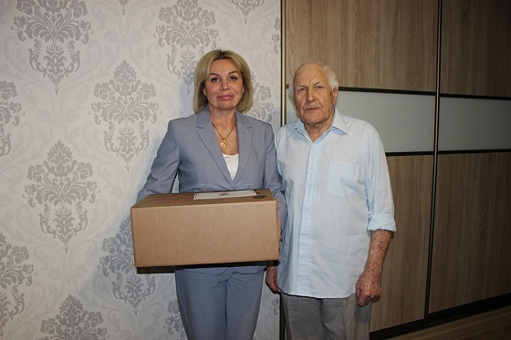 Мэр Тулы Ольга Слюсарева поздравила ветеранов с Днем Победы