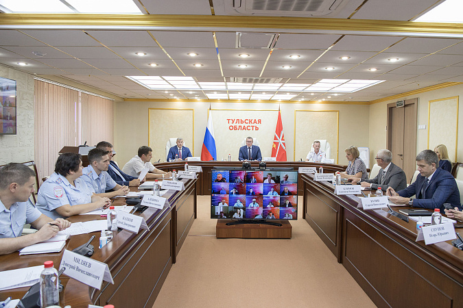 В правительстве Тульской области обсудили обеспечение безопасности школьников на дорогах