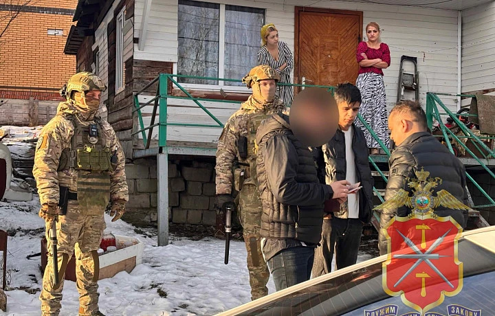 За год в цыганских частях Плеханово и Хрущево нашли 161 незаконное подключение к электричеству